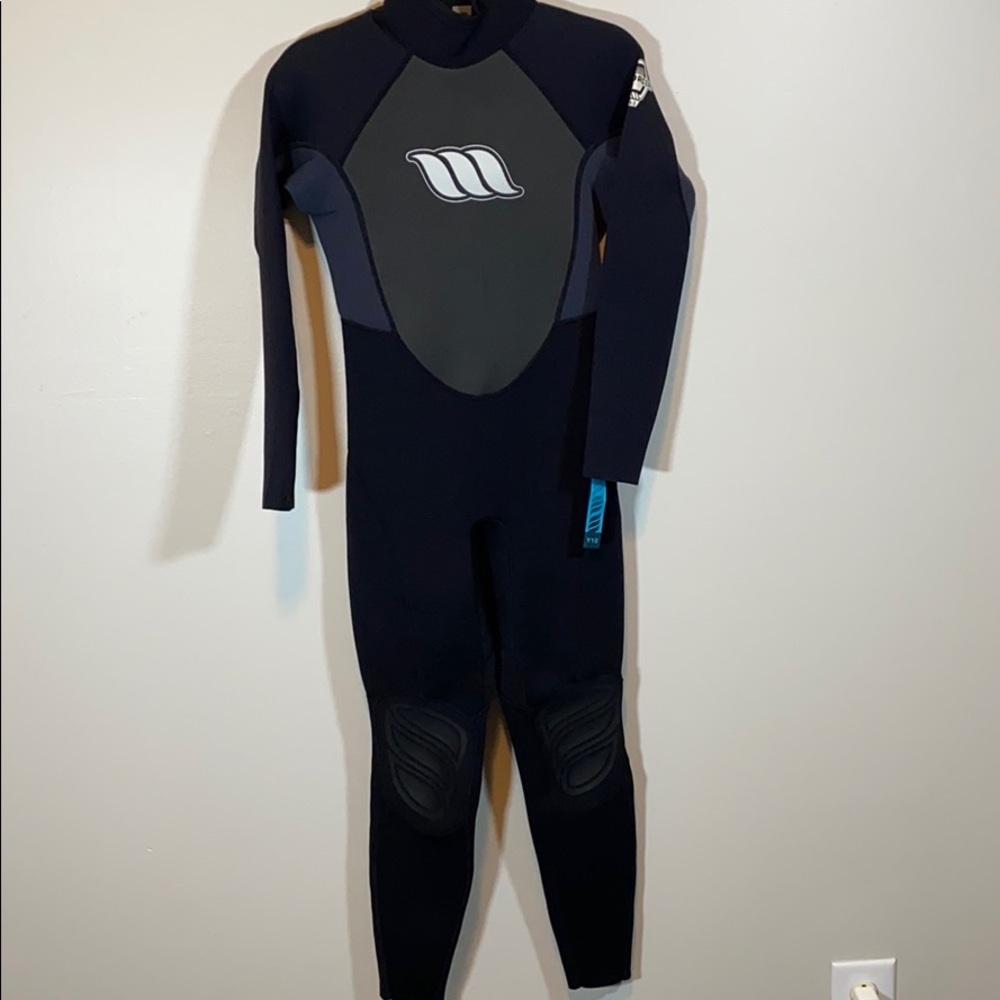 Kids Y10 West Surfing Enforcer wet suit